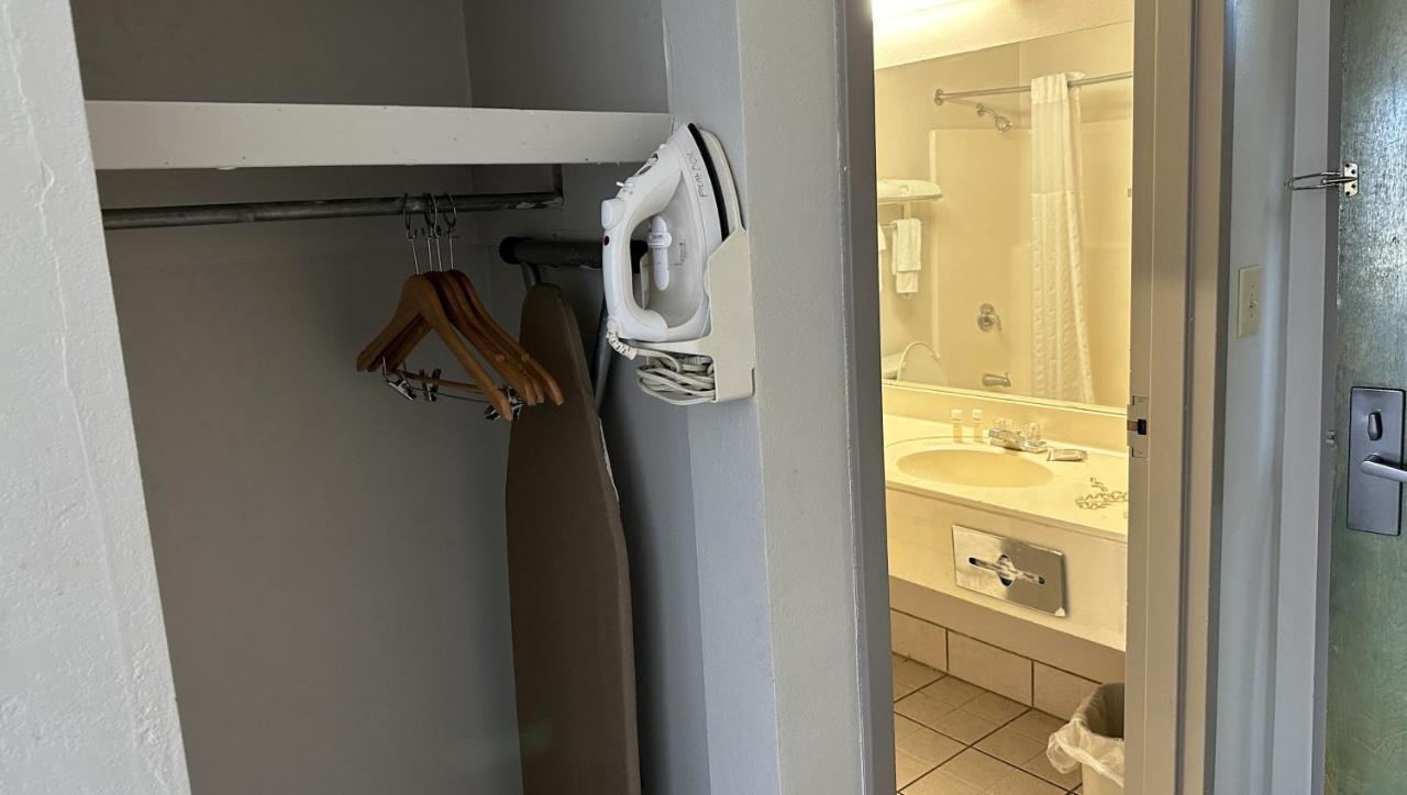 Super Inn & Suites Philadelphia Eksteriør bilde